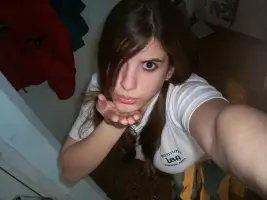 Chavita De La Escuela