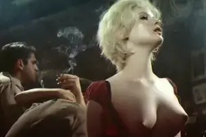 Jennifer Jason Leigh Last Exit