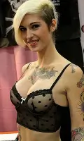 Kleio Valentien