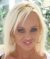 Mariana Cum for Cover