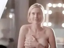 Elizabeth Mitchell Nude