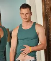 Aaron Reynolds Porn