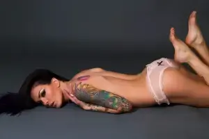 Luscious Lola Porn Star
